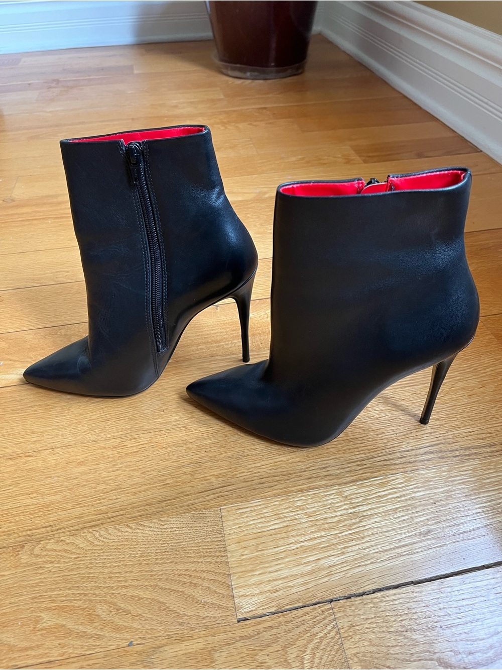 Aldo Black Pointed Toe Stiletto Ankle Boots with Red Interior